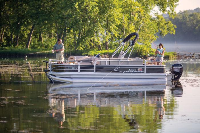 2019 Sun Tracker Fishin Barge 20 Dlx